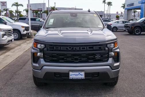 2025 Chevrolet Silverado 1500 Custom
