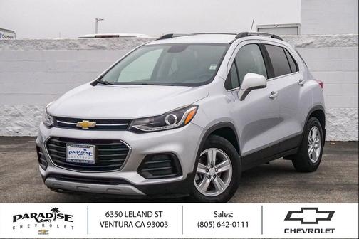Silver Ice Metallic 2020 Chevrolet Trax LT