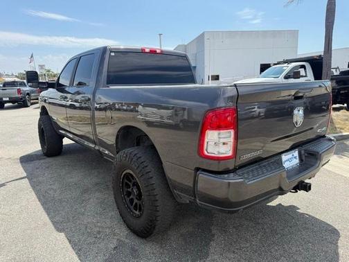 2021 RAM 2500 Big Horn Crew Cab 4x4 6'4' Box