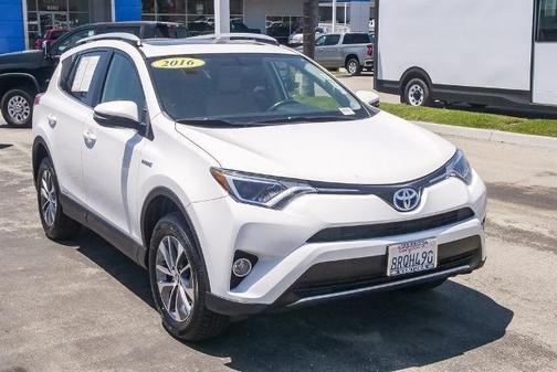 2016 Toyota RAV4 Hybrid XLE