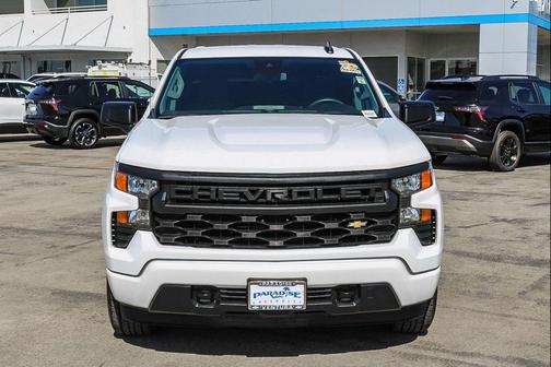 Summit White 2024 Chevrolet Silverado 1500 Custom