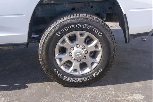 Bright White Clearcoat 2024 RAM 2500 Laramie Crew Cab 4x4 6'4' Box