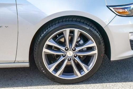 2022 Chevrolet Malibu FWD LT