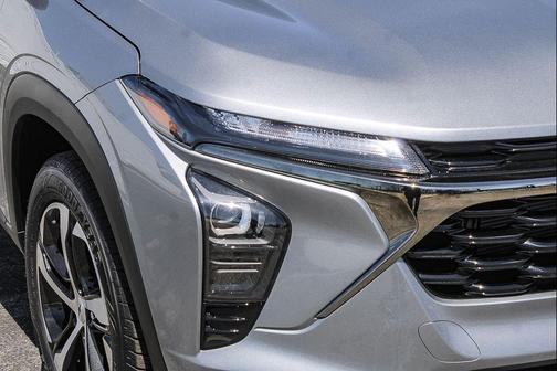 Sterling Gray Metallic 2026 Chevrolet Trax FWD 1RS