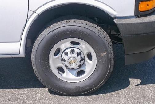 2025 Chevrolet Express 2500 RWD 2500 Extended Wheelbase WT