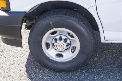 2026 Chevrolet Express 2500 2500 Regular Wheelbase, WT, RWD