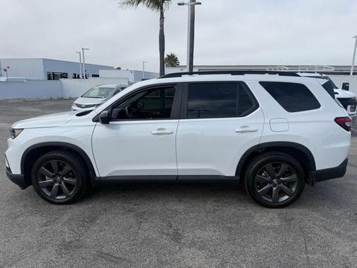 2025 Honda Pilot Sport