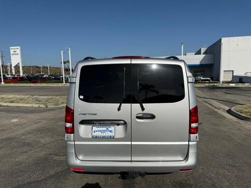 2021 Mercedes-Benz Metris Base