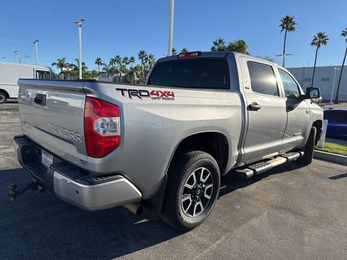 2017 Toyota Tundra SR5
