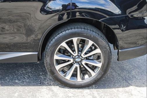 Crystal Black Silica 2017 Subaru Forester 2.0XT Premium