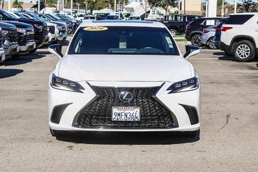 2024 Lexus ES 300h Base