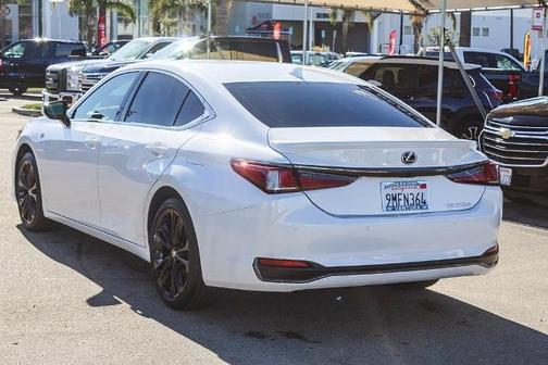 2024 Lexus ES 300h Base