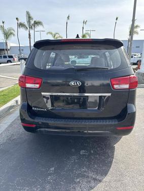 2018 Kia Sedona L