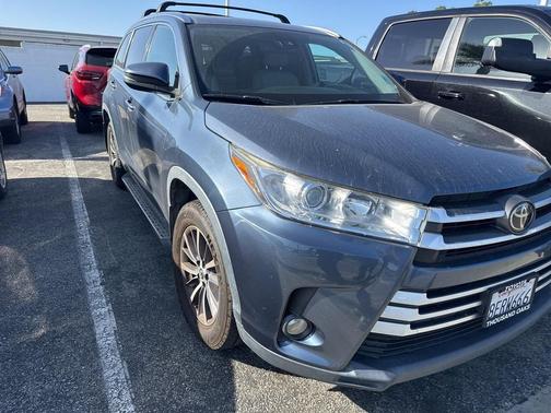2018 Toyota Highlander SE