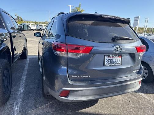 2018 Toyota Highlander SE