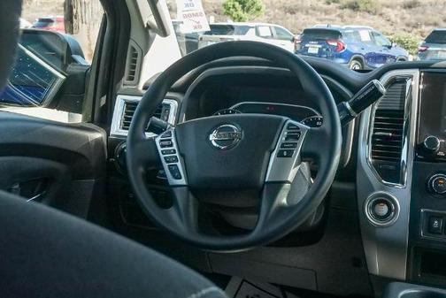 2021 Nissan Titan SV