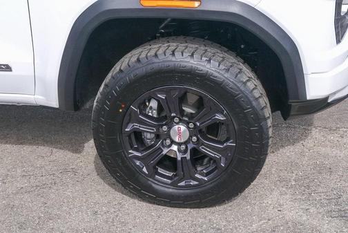 2024 GMC Canyon Elevation