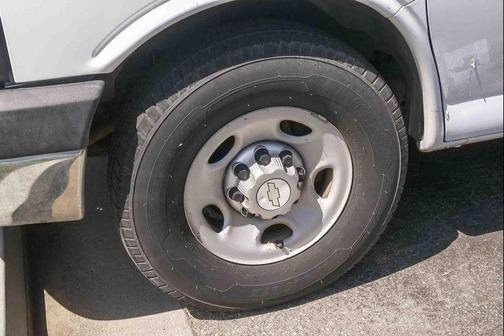 Summit White 2014 Chevrolet Express 2500 Work Van