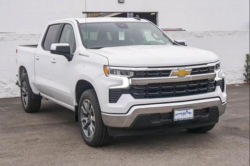 Summit White 2026 Chevrolet Silverado 1500 LT