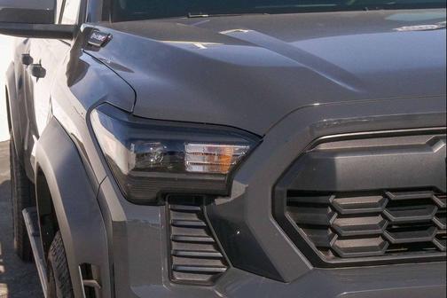 2024 Toyota Tacoma Hybrid TRD Off Road
