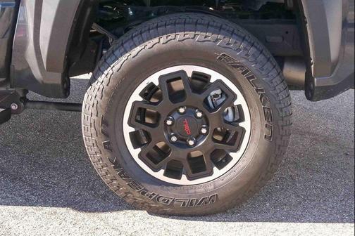 2024 Toyota Tacoma Hybrid TRD Off Road