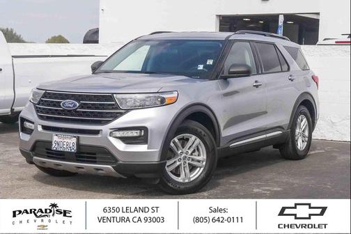 Iconic Silver Metallic 2021 Ford Explorer XLT