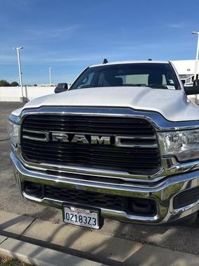 2021 RAM 2500 Big Horn Crew Cab 4x4 8' Box