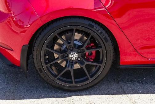 2018 Volkswagen Golf GTI 2.0T S 4-Door