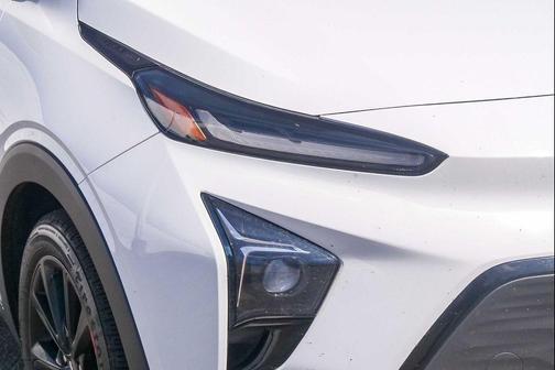 Summit White 2023 Chevrolet Bolt EUV FWD LT