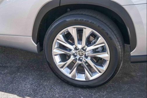 2020 Toyota Highlander Hybrid Limited