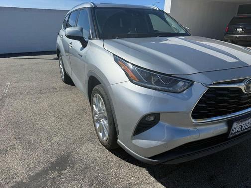2020 Toyota Highlander Hybrid Limited