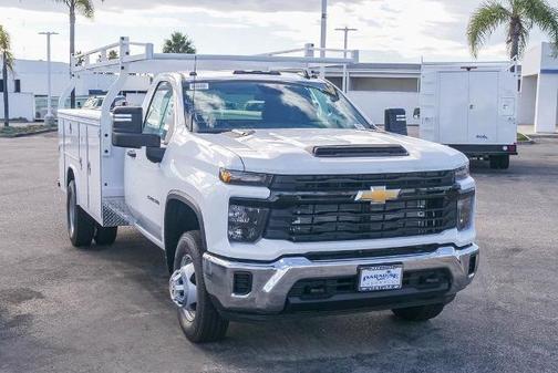 2026 Chevrolet Silverado 3500 WT