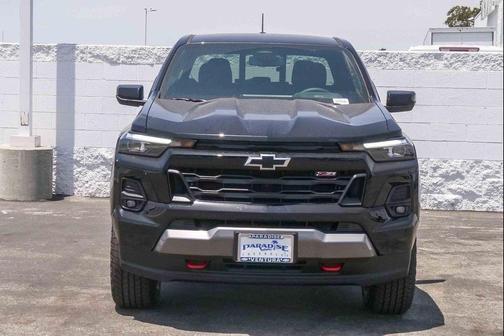 Black 2026 Chevrolet Colorado Z71