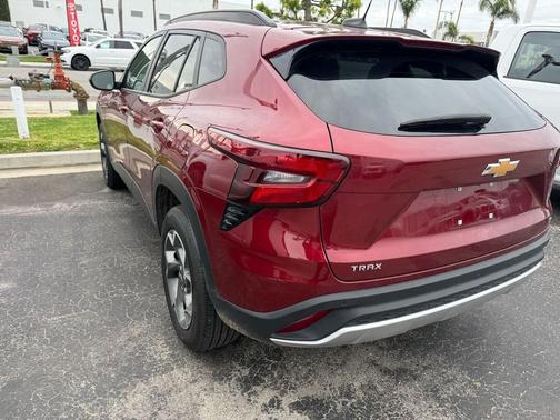 2024 Chevrolet Trax LT