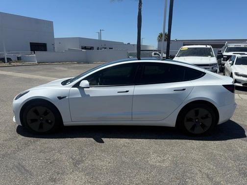 2023 Tesla Model 3 Standard Range