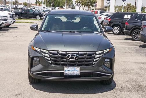 2022 Hyundai TUCSON SE