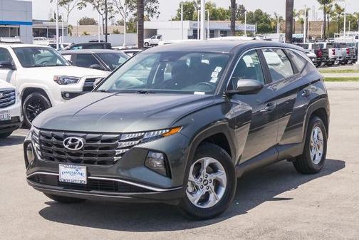 2022 Hyundai TUCSON SE