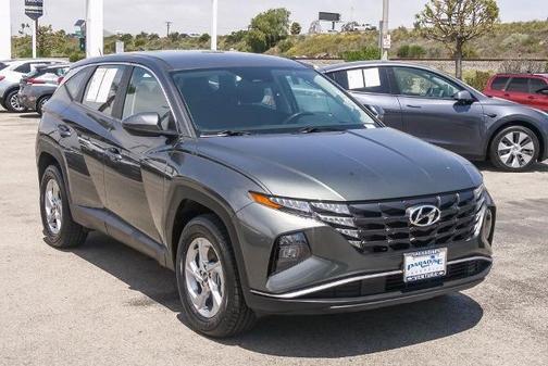2022 Hyundai TUCSON SE