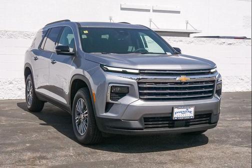 Sterling Gray Metallic 2026 Chevrolet Traverse LT