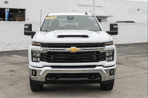 Summit White 2025 Chevrolet Silverado 2500 LT