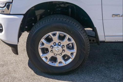 2024 RAM 2500 Laramie Crew Cab 4x4 6'4' Box