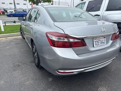 Lunar Silver Metallic 2017 Honda Accord LX