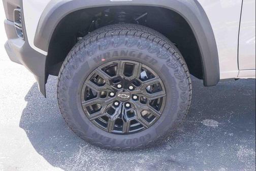 White Sands 2026 Chevrolet Colorado Trail Boss