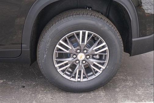 Mosaic Black Metallic 2026 Chevrolet Traverse LT