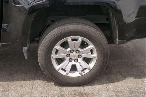 Black 2017 Chevrolet Colorado LT