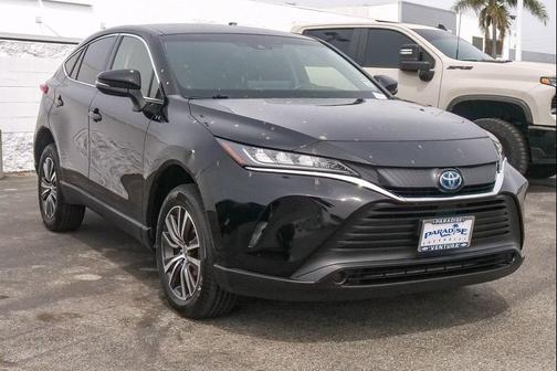 Black 2022 Toyota Venza LE