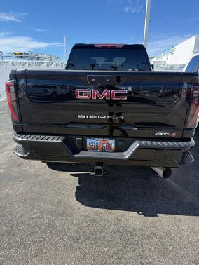 2025 GMC Sierra 2500 AT4