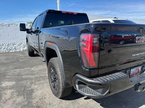 2025 GMC Sierra 2500 AT4
