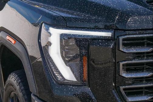 2025 GMC Sierra 2500 AT4