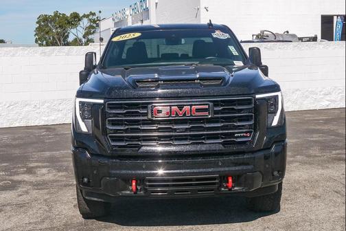 2025 GMC Sierra 2500 AT4